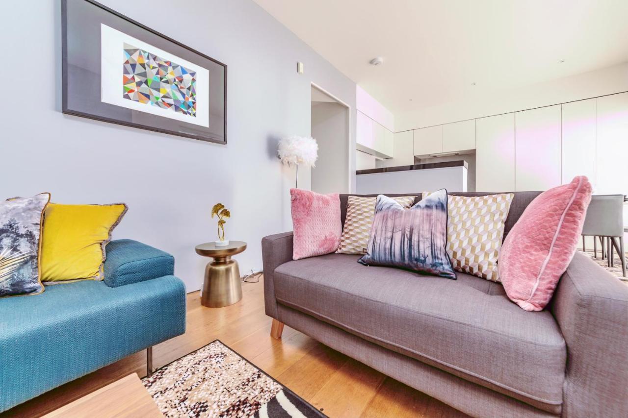 Interior-Designer Apartment With 2 Terraces London Bagian luar foto